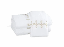 Matouk Gordian Knot Towel