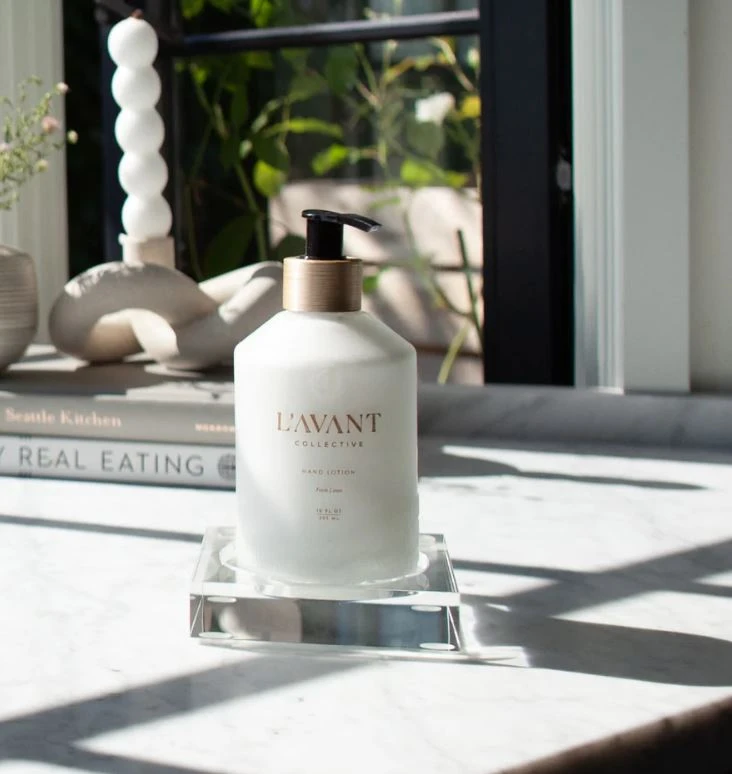 L`avant Lucite Tray - Image 3